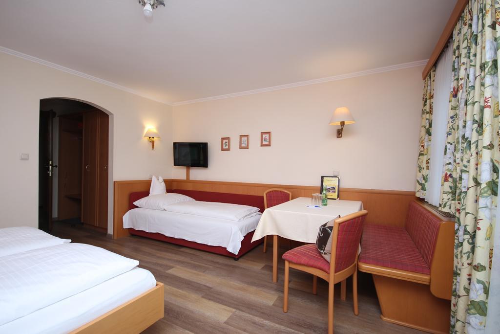 Hotel-Garni Schernthaner Sankt Gilgen Dış mekan fotoğraf